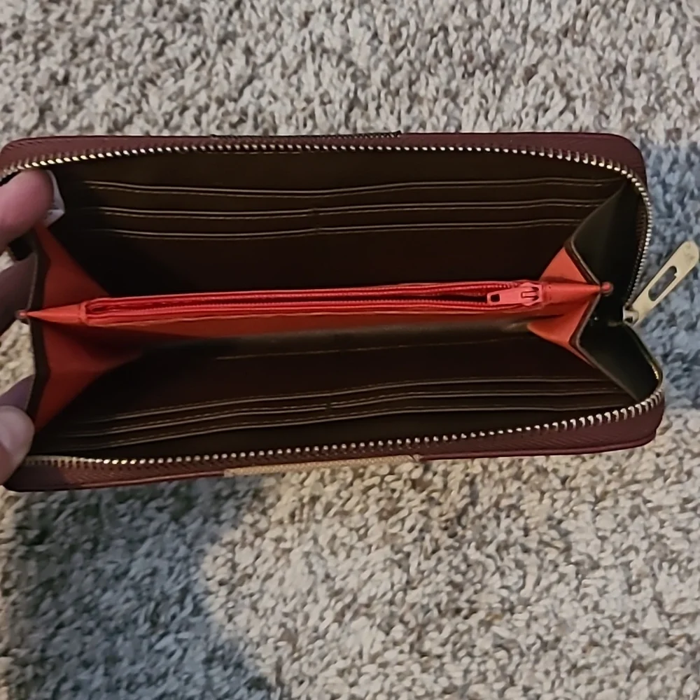 Burberry Burgundy and Beige Wallet - Picture 4 of 8